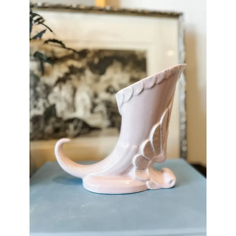 Vintage Niloak Pottery Pink Cornucopia Vase‎ – 7.25” Tall – 1909–1946